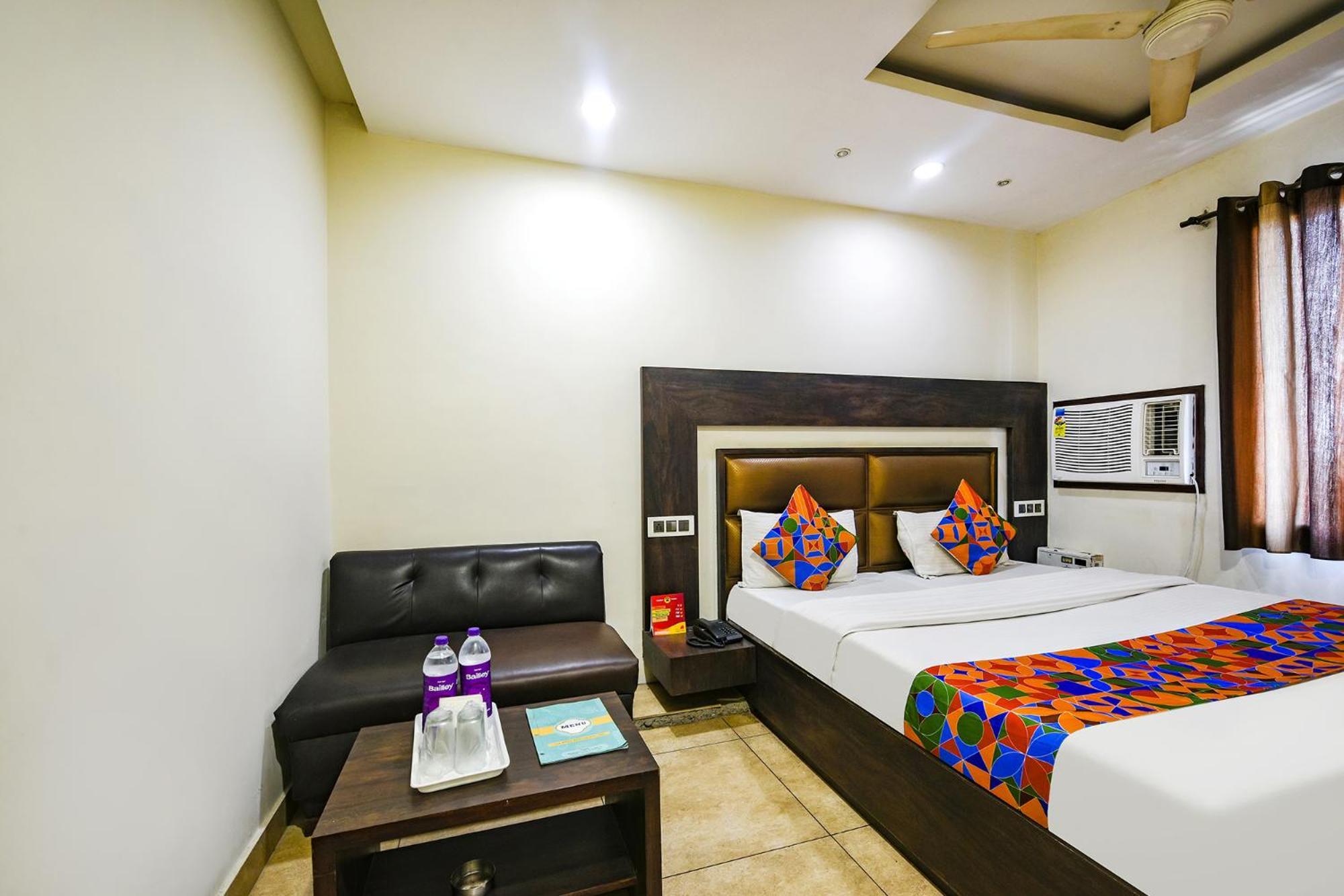 Hotel nanda Ludhiana Buitenkant foto